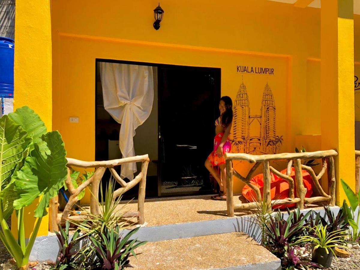 Apo Diver Beach Resort Сан Хуан Екстериор снимка
