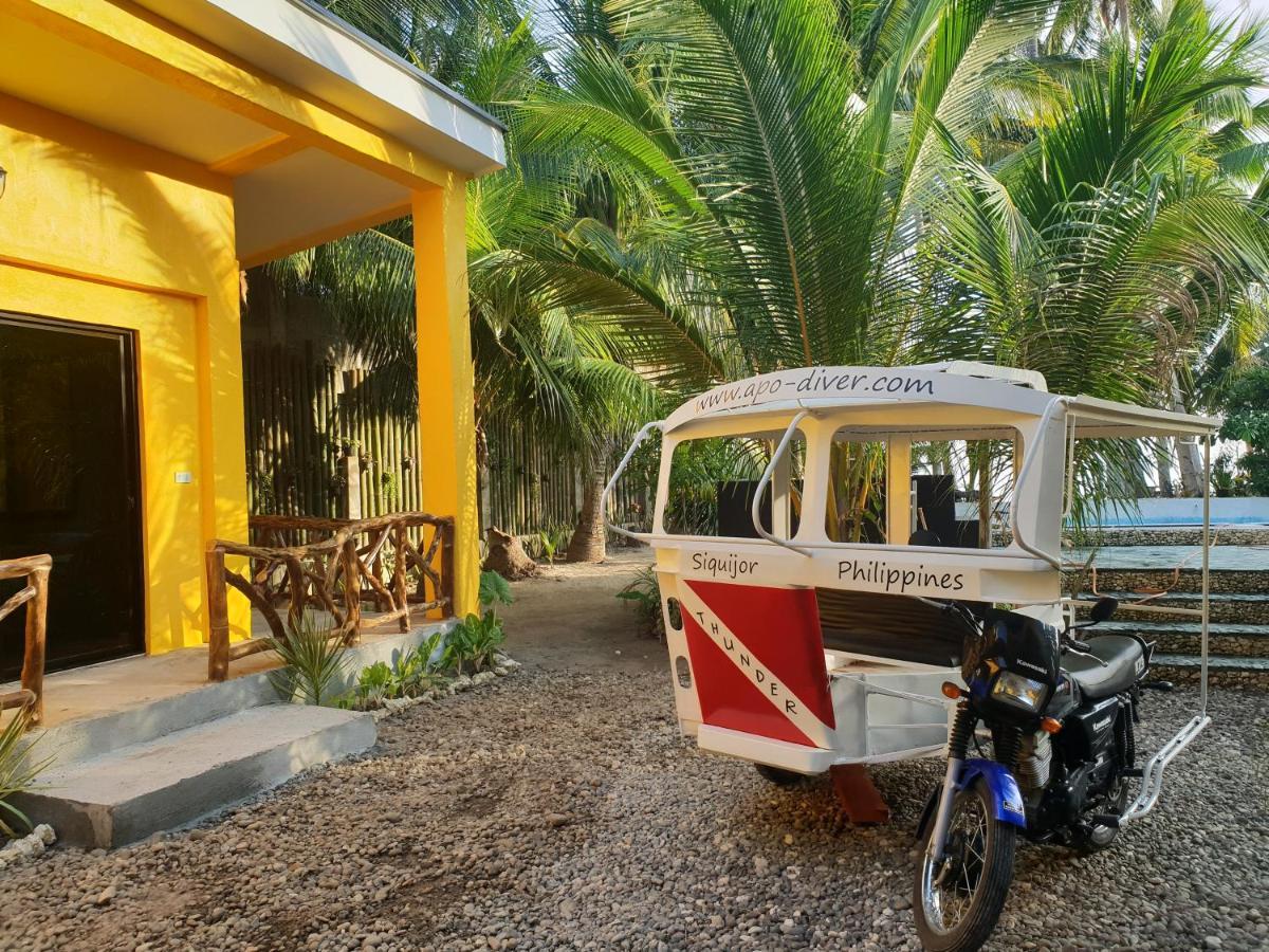 Apo Diver Beach Resort Сан Хуан Екстериор снимка