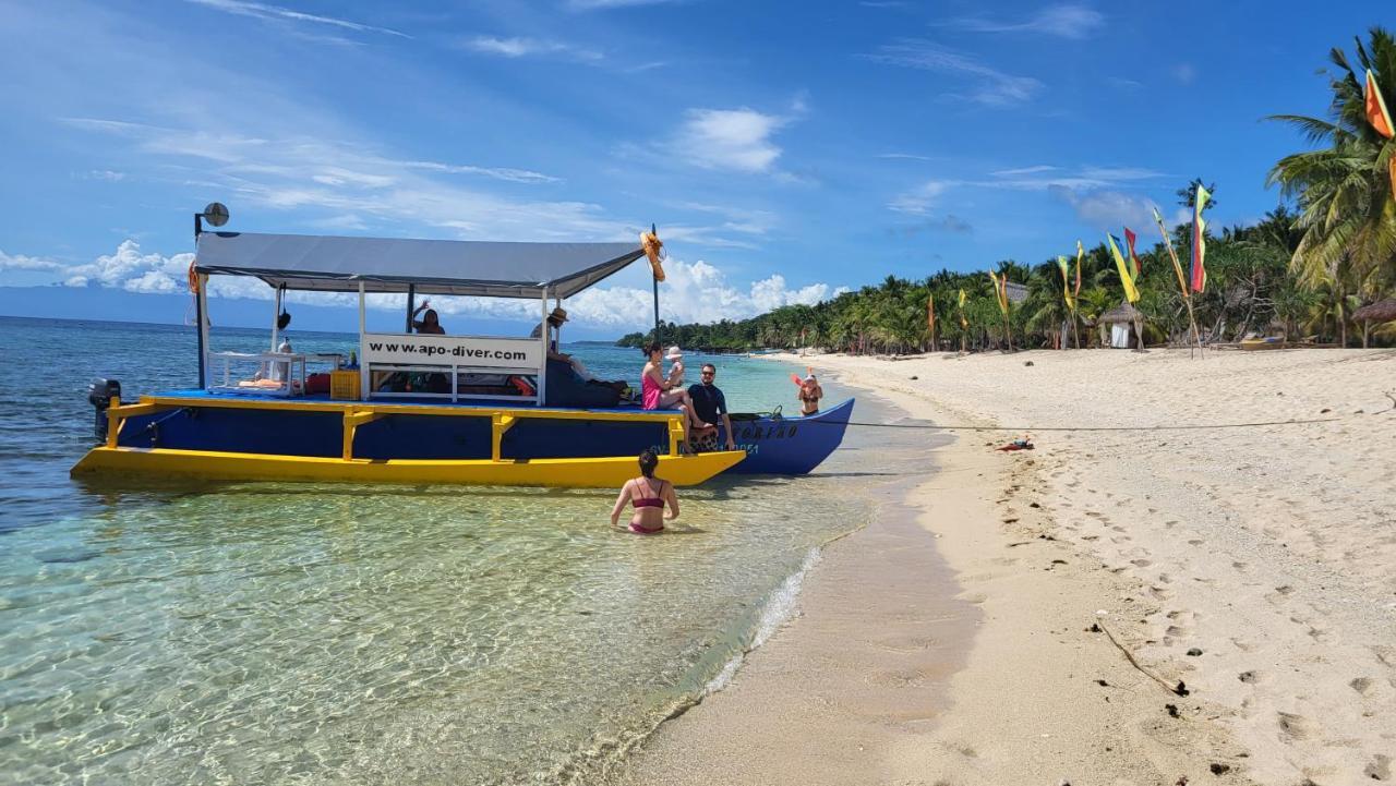 Apo Diver Beach Resort Сан Хуан Екстериор снимка