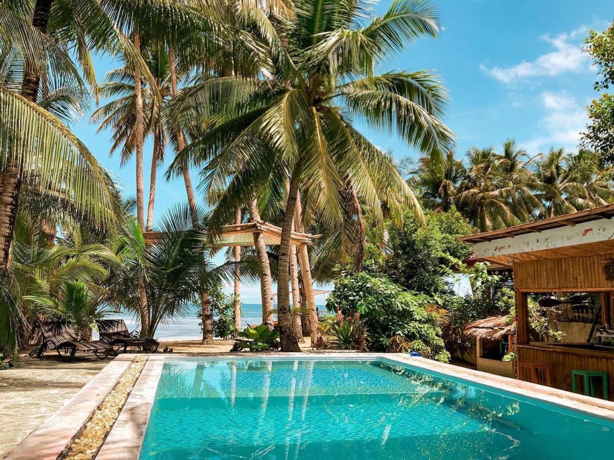 Apo Diver Beach Resort Сан Хуан Екстериор снимка